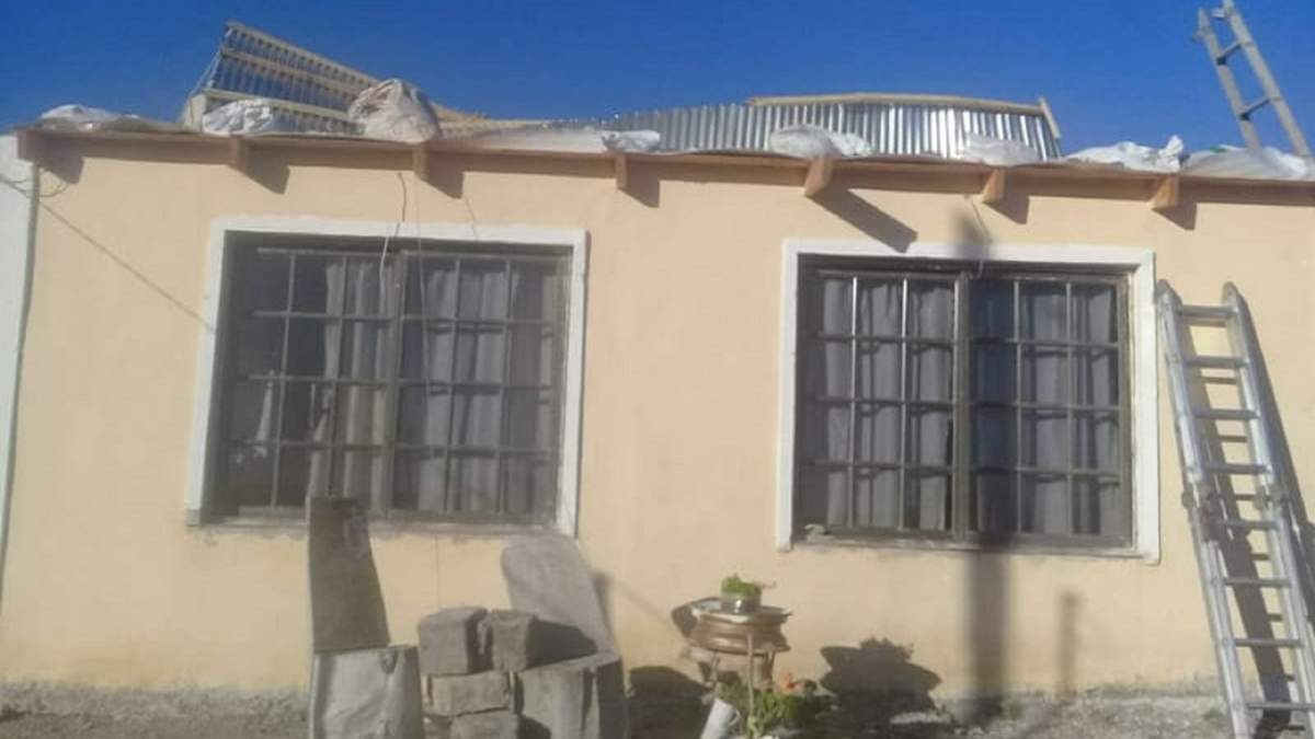 Los techos de varias viviendas sufrieron las consecuencias del viento. Fuente: (Twitter)