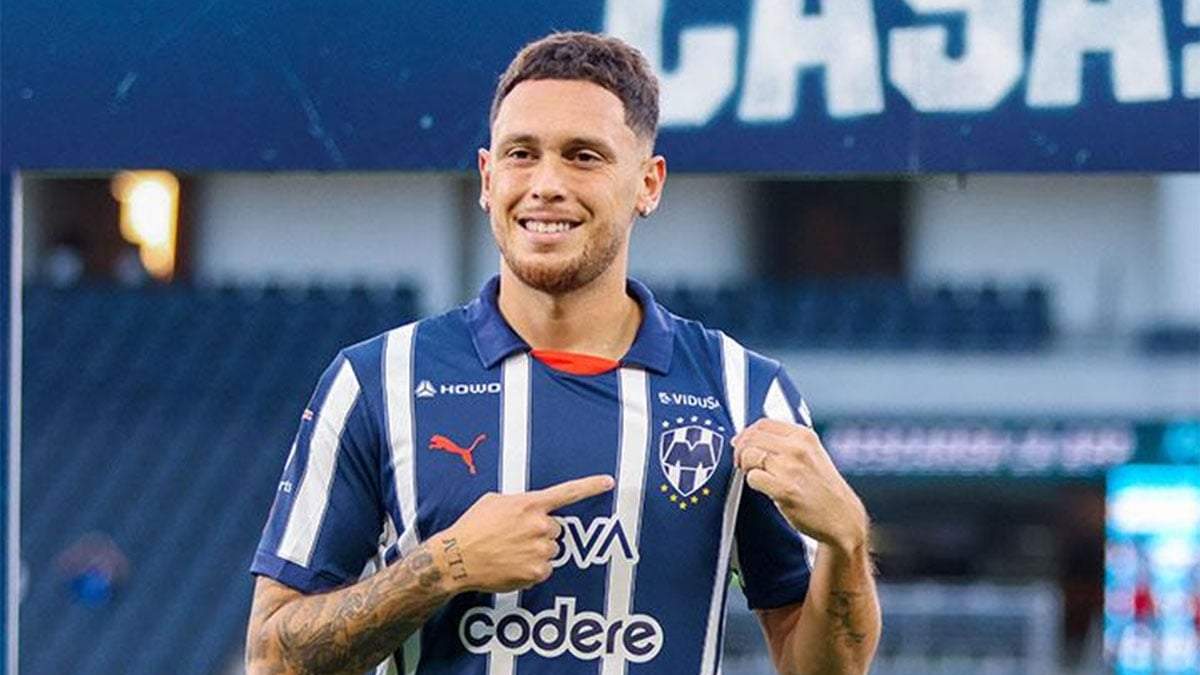 Lucas Ocampos no la está pasando bien