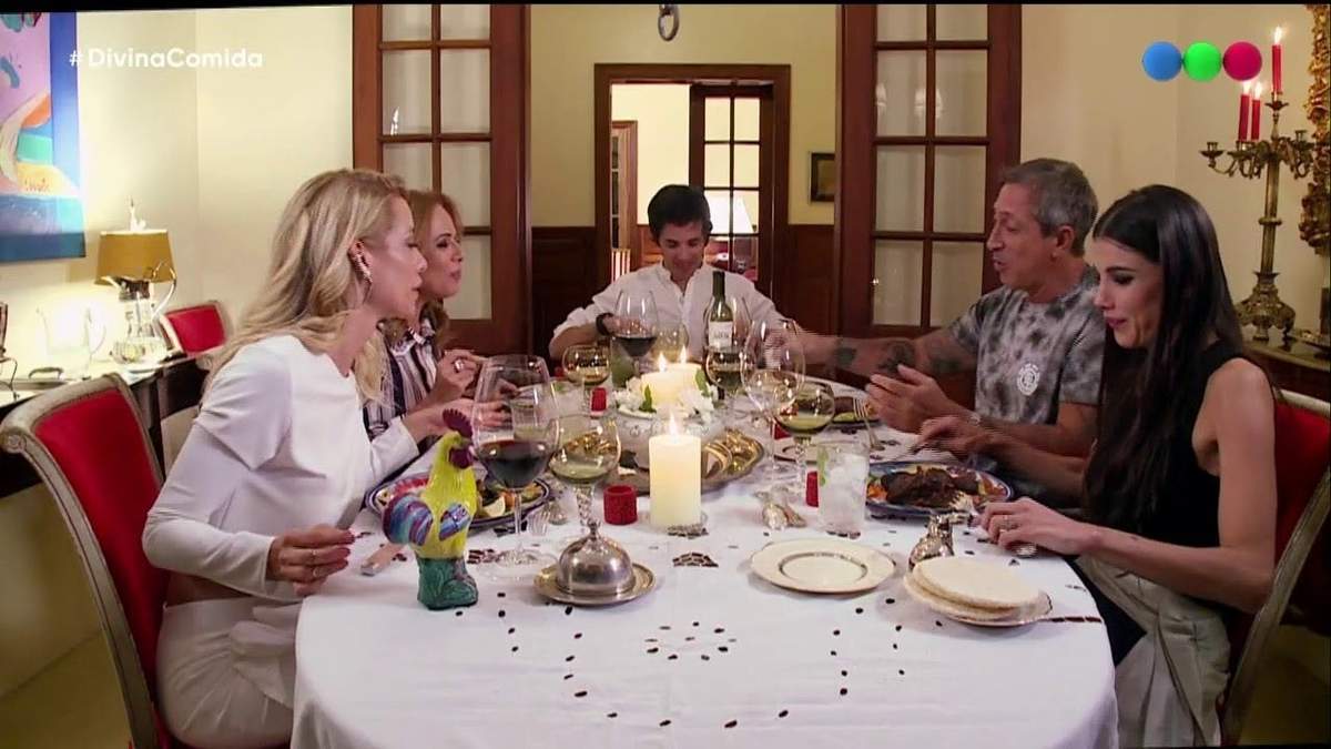Divina comida en casa de Roberto Funes. Fuente: (Instagram).