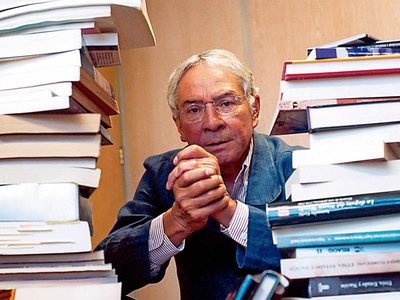 Bolfy Cottom: Se va Florescano en un periodo de fuerte crisis institucional