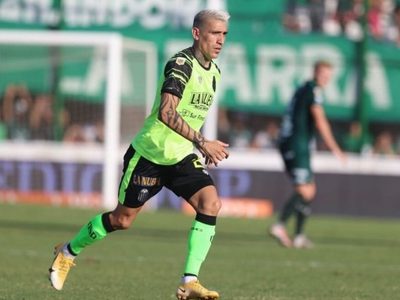Sorprendió a todos: Ricardo Centurión anunció su vuelta al fútbol