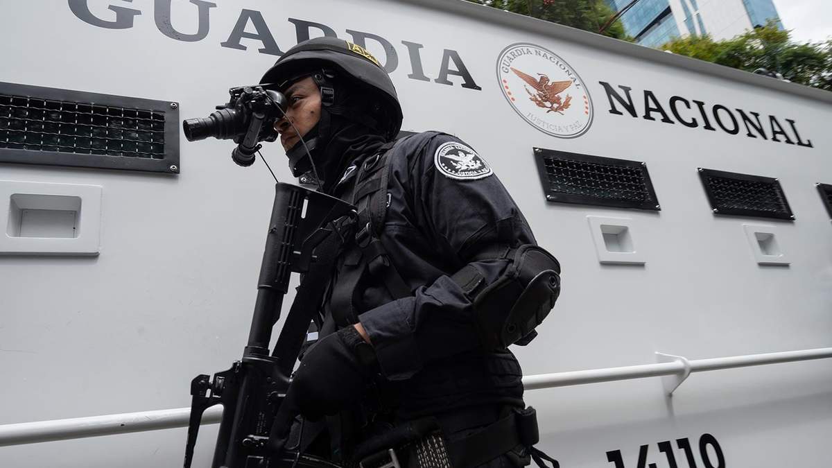 Un elemento de la Guardia Nacional