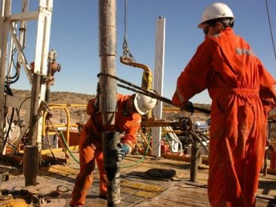 ¡Comienzan las negociaciones! Los sindicatos petroleros empiezan a recibir respuestas para la crisis