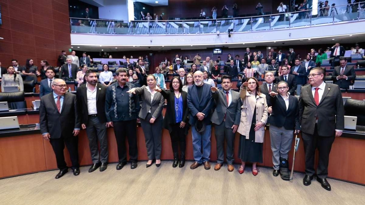 Toma de protesta de los integrantes de la nueva Comisión Reguladora de Telecomunicaciones ante el Pleno del Senado de la República