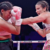 La boxeadora Jeanette Zacarías, en coma tras ser noqueada, presenta una leve mejoría