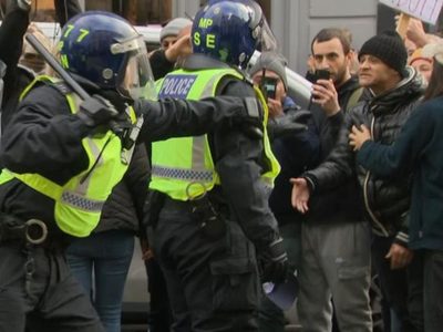 Revisión: Policía de Londres es racista, misógina y homófoba