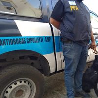 Mediante un operativo de la PFA, allanaron un kiosko narco en Cipolletti