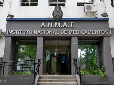 La ANMAT prohibió una marca de productos de limpieza por irregularidades en su registro