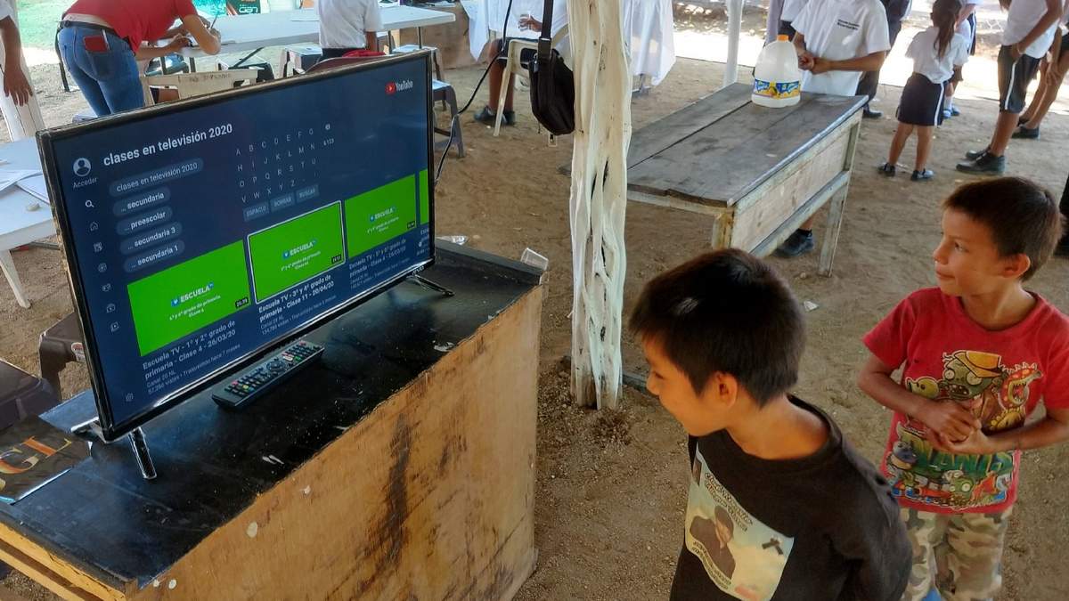 Una escuela de bajos recursos equipada con Internet