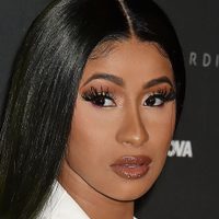 ¡Poderosa! Cardi B llegó a los Grammy con atuendo trasparente y… ¡No vas a poder dejar de mirar!
