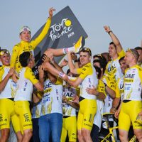 Pogacar conquista el Tour de Francia por tercera ocasión y celebra ganando la última etapa