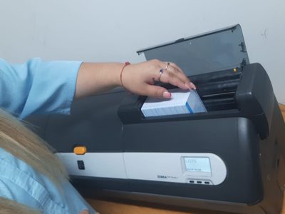 Volvieron los insumos a Centenario y retomaron la entrega de licencias de conducir