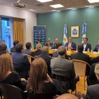 Figueroa presentó la Mesa de Competitividad de Vaca Muerta