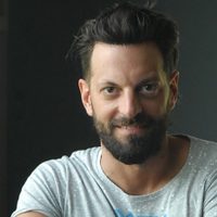 ¡Papá primerizo! El "Rifle" Varela y su novia esperan el primer hijo juntos... ¿Nena o varón?