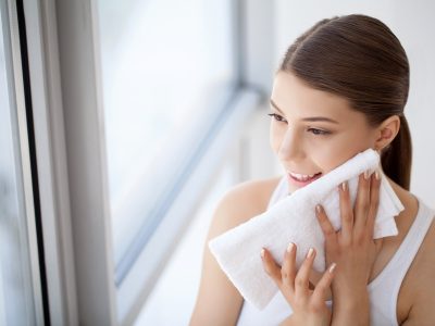 2 o 3 minutos son suficiente: dejá tu piel hidratada, sin ojeras ni manchas usando solo 1 ingrediente de tu cocina