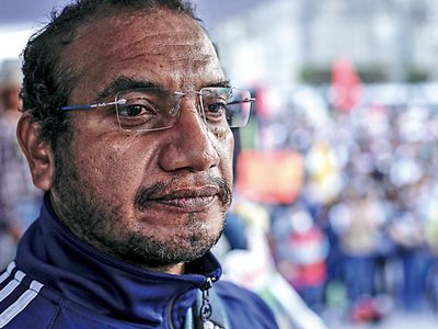 Sobre Ayotzinapa, AMLO mantiene la "narrativa" de Peña Nieto