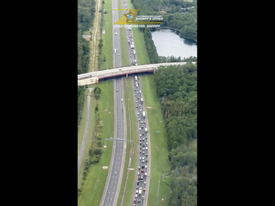 Huyen de Florida por el huracán Milton de categoría 5 (Video)