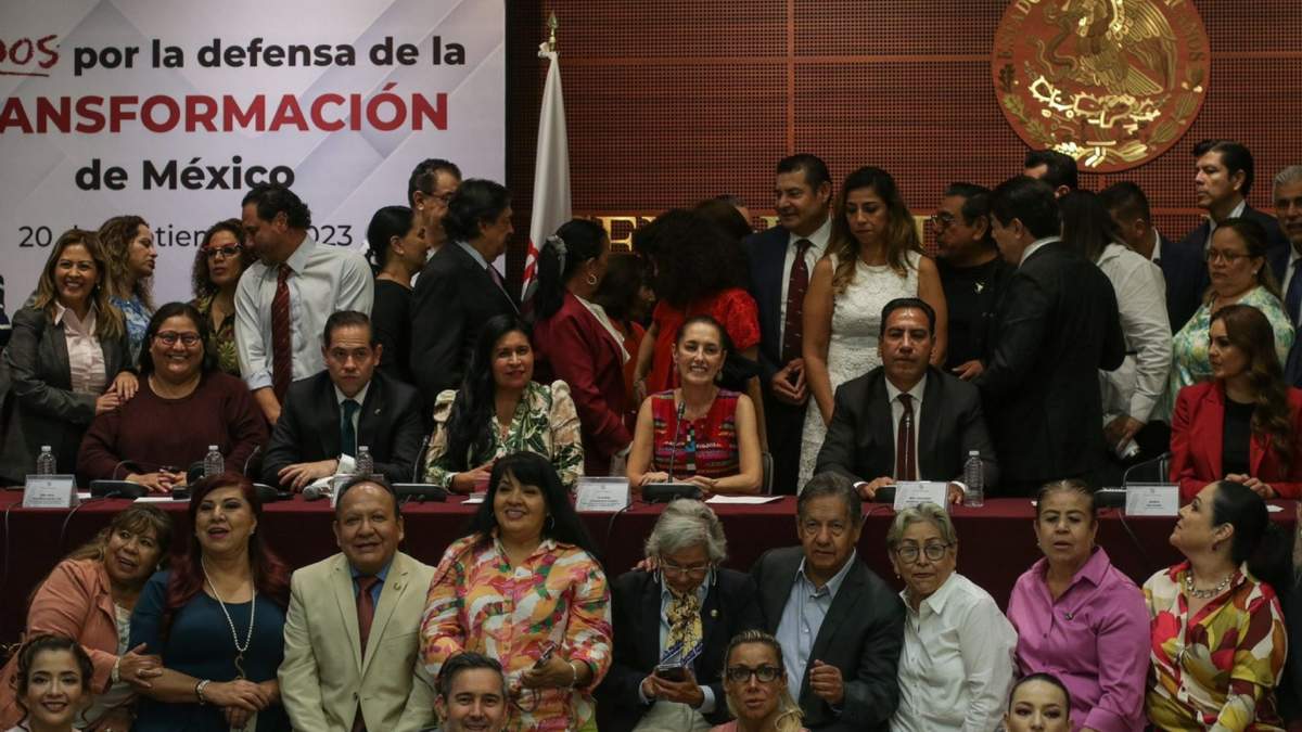Claudia Sheinbaum Pardo, virtual candidata presidencial de Morena, se reunió con las bancadas de Morena, PT, PVEM y PES en el Senado de la República