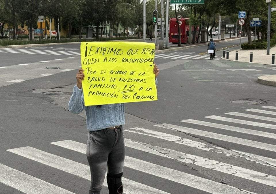 Protesta contra puntos de tolerancia al consumo de marihuana en la colonia Guerrero, de la alcaldía Cuauhtémoc, CDMX