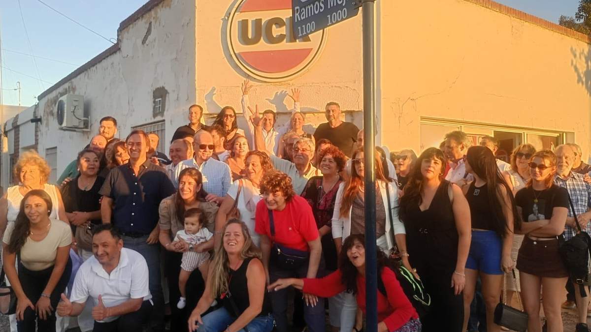 Renovación de autoridades de la UCR Capital. Fuente: (Facebook)