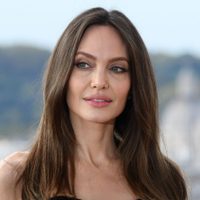Confirmado: este es el motivo de los encuentros entre Angelina Jolie y The Weekend