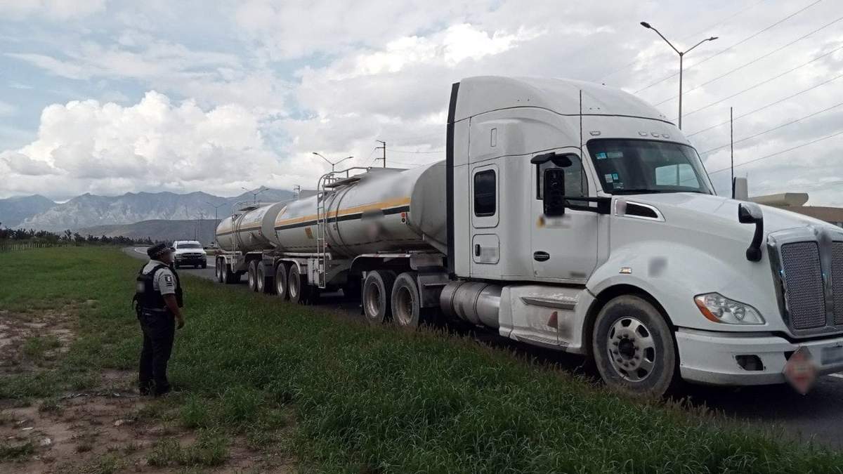 Vehículo con combustible de procedencia ilegal