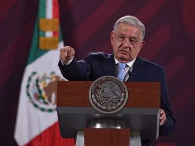 AMLO: el método de la oposición para 2024 será "consultar con los mandamás" como Claudio X. González