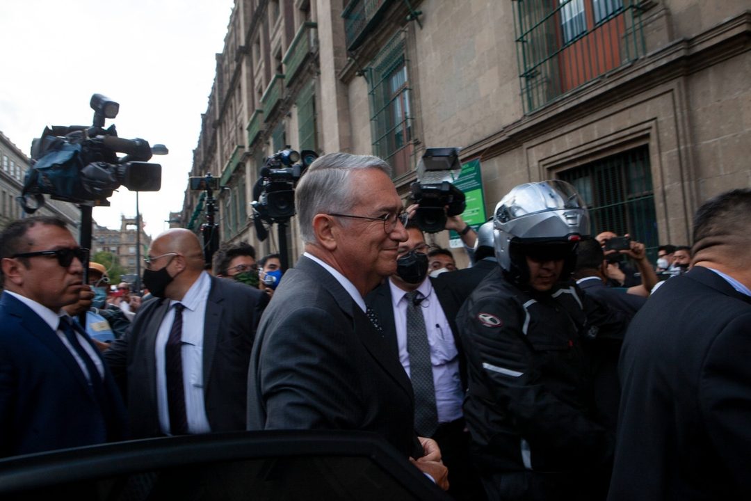 SALINAS PLIEGO 2