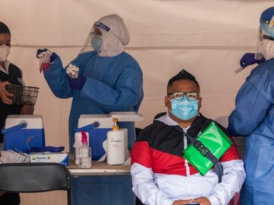 América se encuentra todavía en una “larga primera ola” de casos de covid-19: OPS