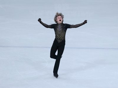 Programa libre de Ilia Malinin asegura oro para EU en patinaje artístico en Milán-Cortina