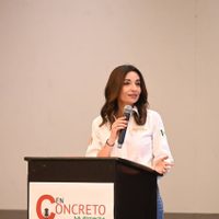 Coordinadora de campaña de Álvarez Máynez tuvo fractura de tobillo tras accidente en mitin