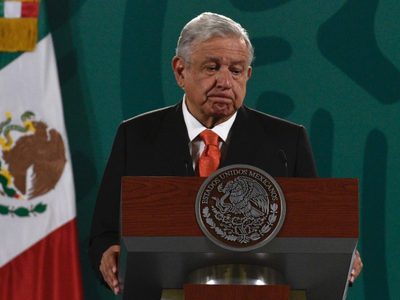 Acuerdo del INE para bajar temporalmente tres mañaneras de mayo "se acata y se cumple": AMLO