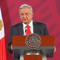 Hay recursos suficientes para proteger hasta el 70% de la población: AMLO ante caída del petróleo