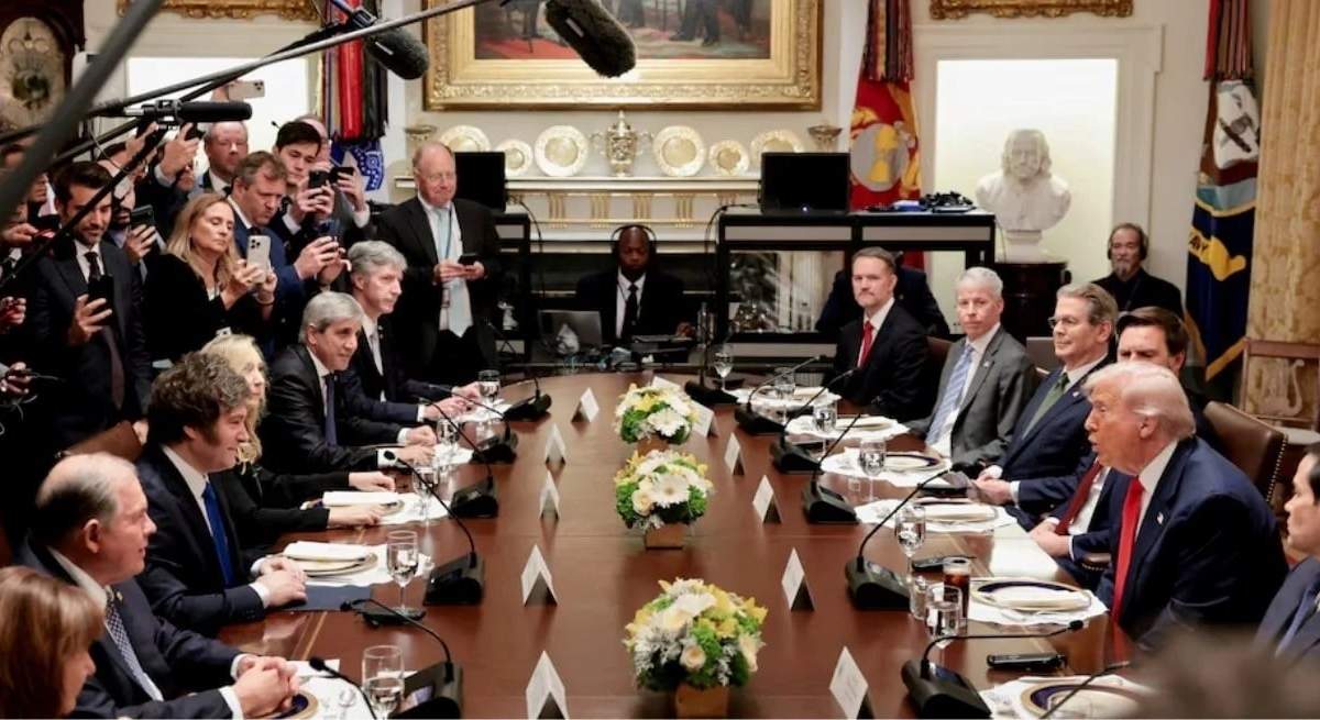 Sin Milei, parte del equipo económico llegará el miércoles a Washington para seguir con las negociaciones.