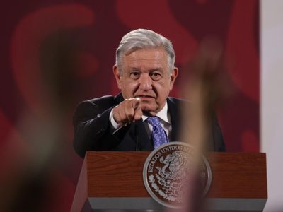 Estos fueron los principales temas de la conferencia mañanera de AMLO del 8 de noviembre (Video)