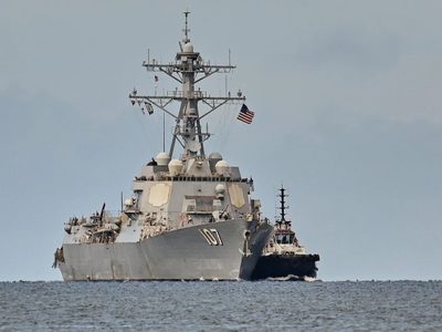 Buque de guerra estadunidense atraca en Trinidad y Tobago y aumenta presión sobre Venezuela