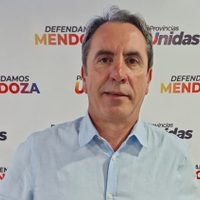 Difonso admitió que le fue mal y felicitó a Petri por su triunfo