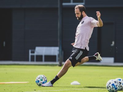 Oficial: Gonzalo Higuaín es nuevo jugador del Inter Miami