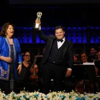 El tenor mexicano Galeano Salas gana concurso internacional de canto en Hungría