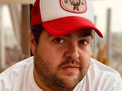 Familia muy unida: conocé a los dos hermanos mayores de Darío Barassi