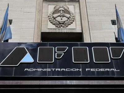 AFIP confirmó que el nuevo piso de Ganancias se colocará por encima de los dos millones de pesos