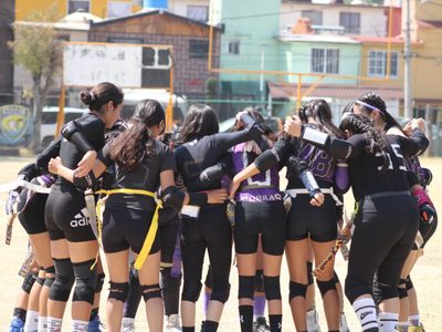 Equipo de futbol americano femenil Cobras tuvo accidente automovilístico: 2 personas murieron