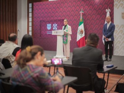 Sheinbaum: no hay solicitud de manifestación en el Ángel para el día de la marcha de AMLO