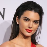 ¡Marca tendencia! Kendall Jenner sabe cómo reciclar los atuendos y seguir estando a la moda