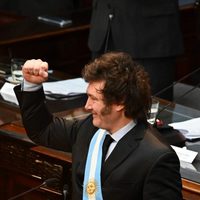 Argentina: Gobierno de Milei suspende las redes sociales y páginas web de medios públicos