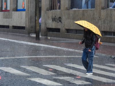 Onda tropical 39 y frente frío provocarán lluvias fuertes el jueves en los siguientes estados