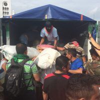 Suman casi 13 toneladas de víveres donados por el EZLN a la CNTE