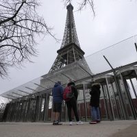 Por tercer día consecutivo la Torre Eiffel está cerrada por la huelga de empleados