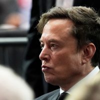 Expareja de Elon Musk demanda a su empresa de IA por imágenes sexuales falsas creadas por Grok