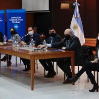Aguinaldo: Gutiérrez anunció modificaciones en el pago a los estatales neuquinos